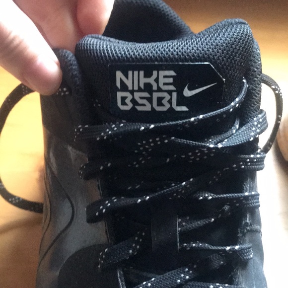 Game Worn Autographed Nestor Cortez Rookie YR Baseball Cleats New York Yankees - Picture 6 of 7